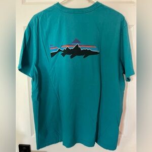 Patagonia Tshirt size large, great condition